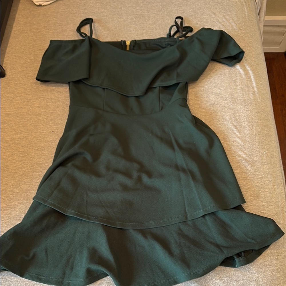 Elegant Green Off-Shoulder Dress